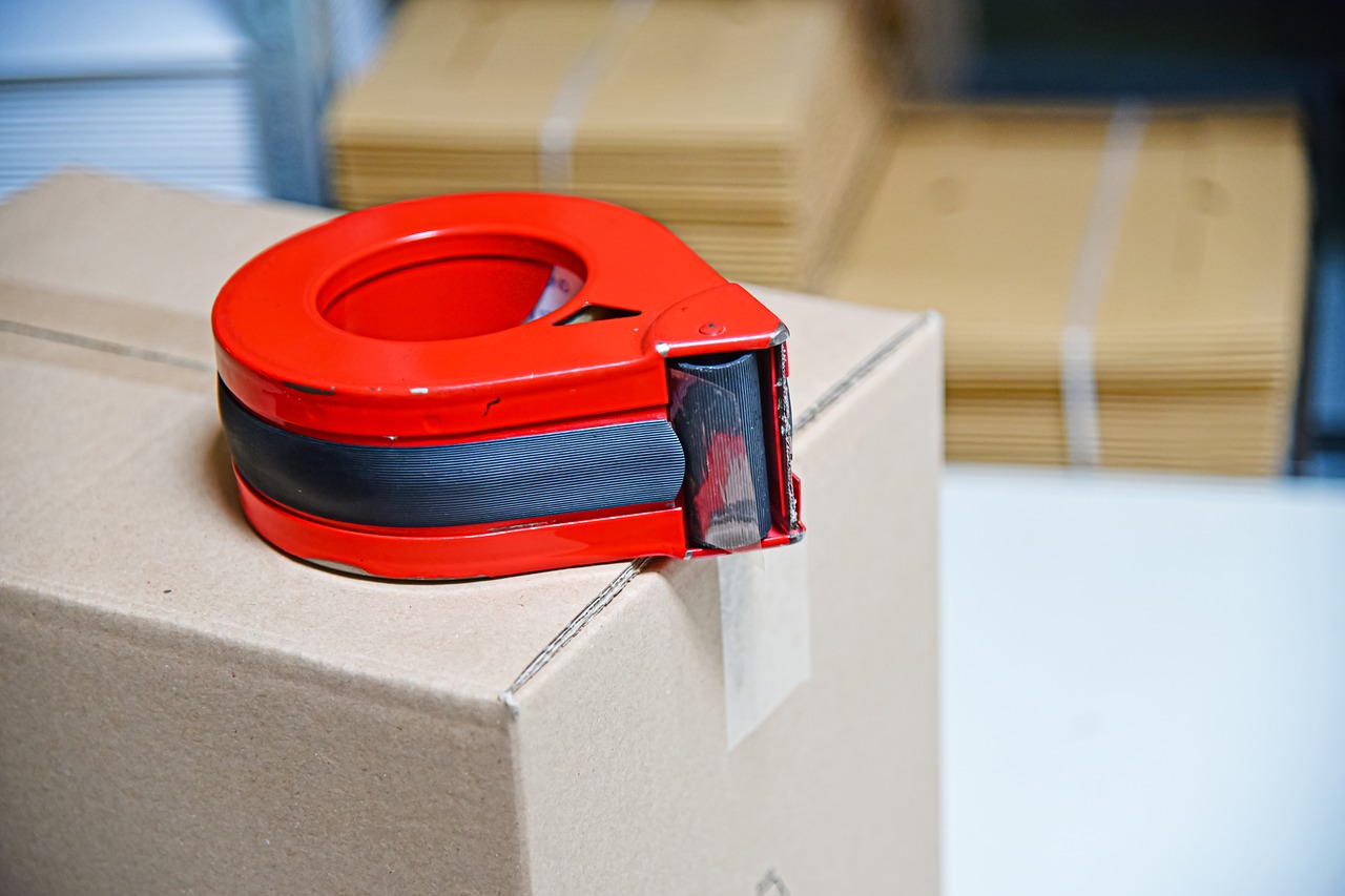 How RFID Helps with Packaging and Tracking in Manufacturing